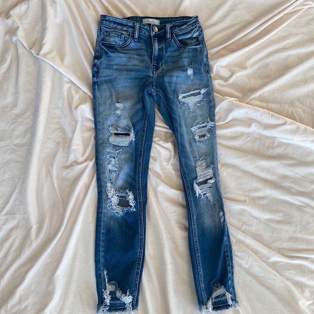 KanCan Signatue Distrssed Midrise Skinny Jeans